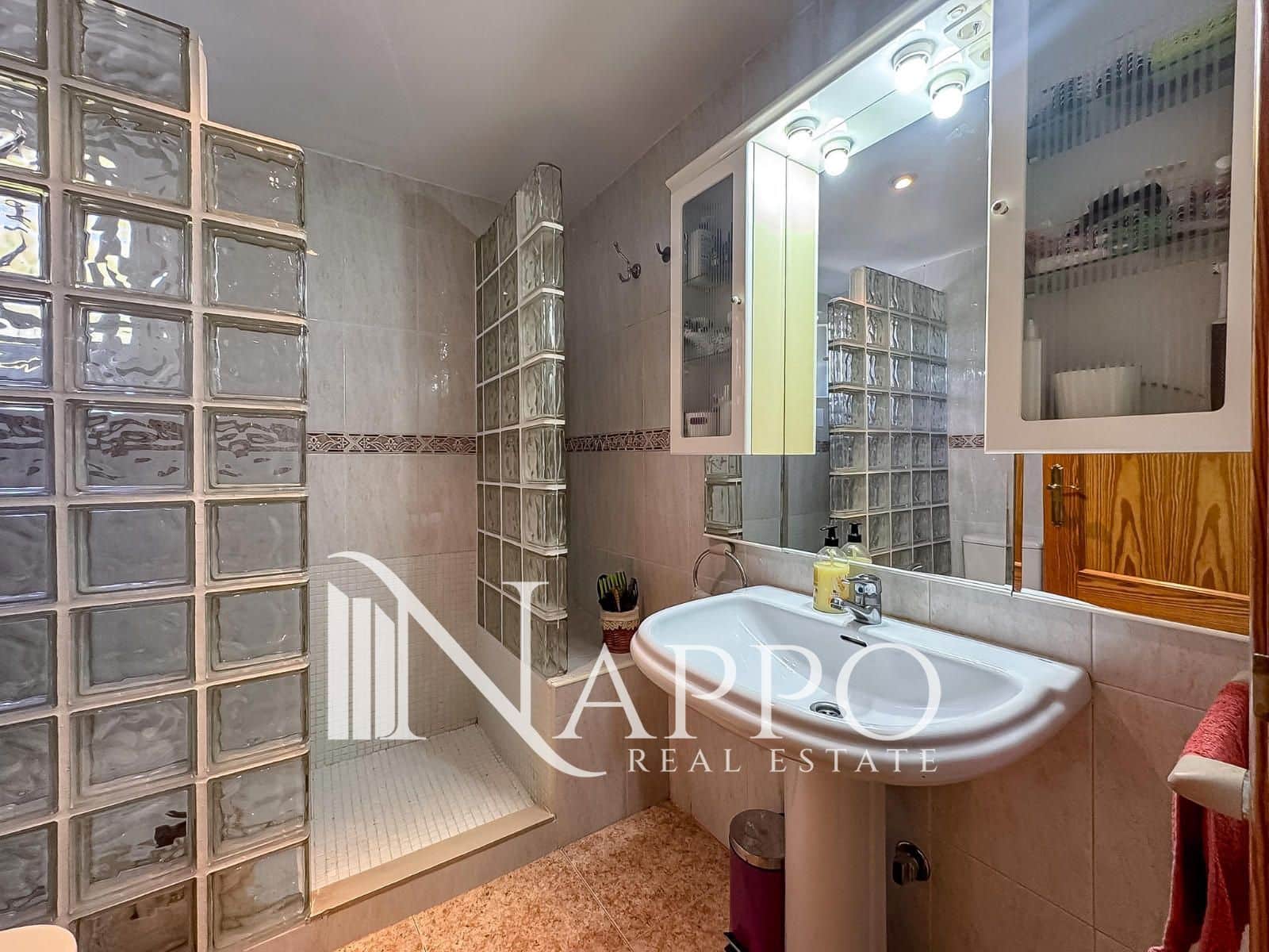 4 sovrum Hus till salu i Palma de Mallorca med garage - 849 000 € (Ref: 9713245)