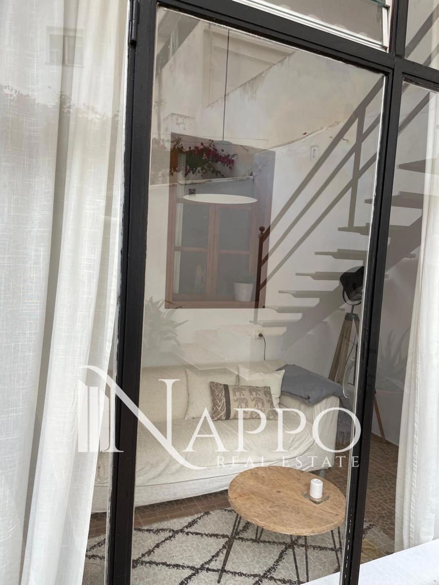 3 bedroom Villa for rent in Palma de Mallorca - € 2,100 (Ref: 9713873)