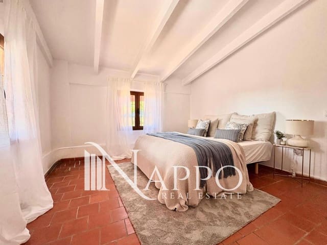 2 bedroom Villa for sale in Campos with pool - € 495,000 (Ref: 9715359)