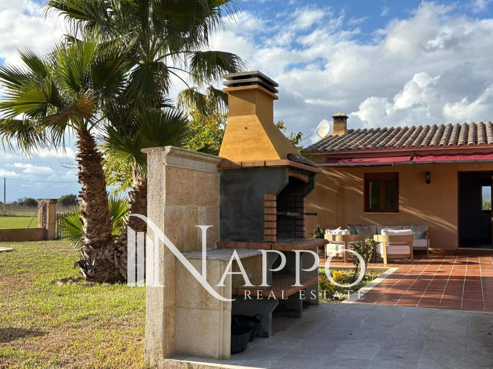 2 bedroom Villa for sale in Campos with pool - € 495,000 (Ref: 9715359)