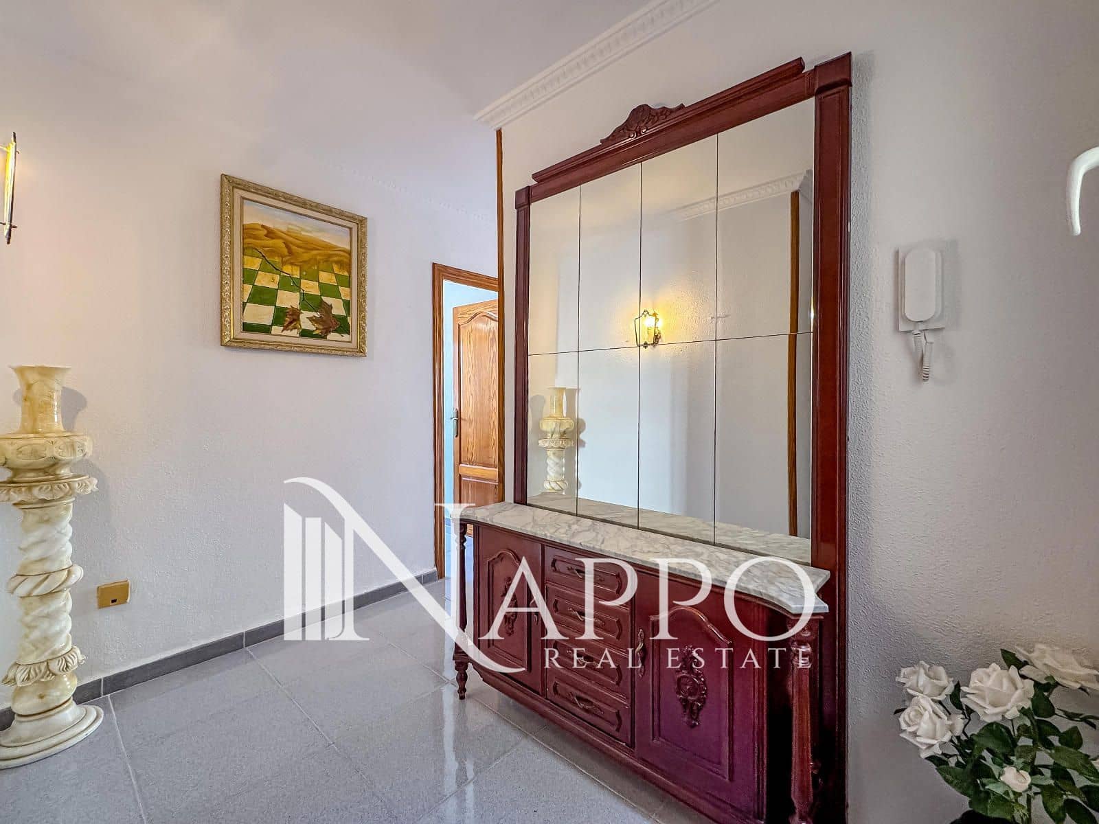 3 bedroom Flat for sale in Palma de Mallorca with garage - € 655,000 (Ref: 9715360)