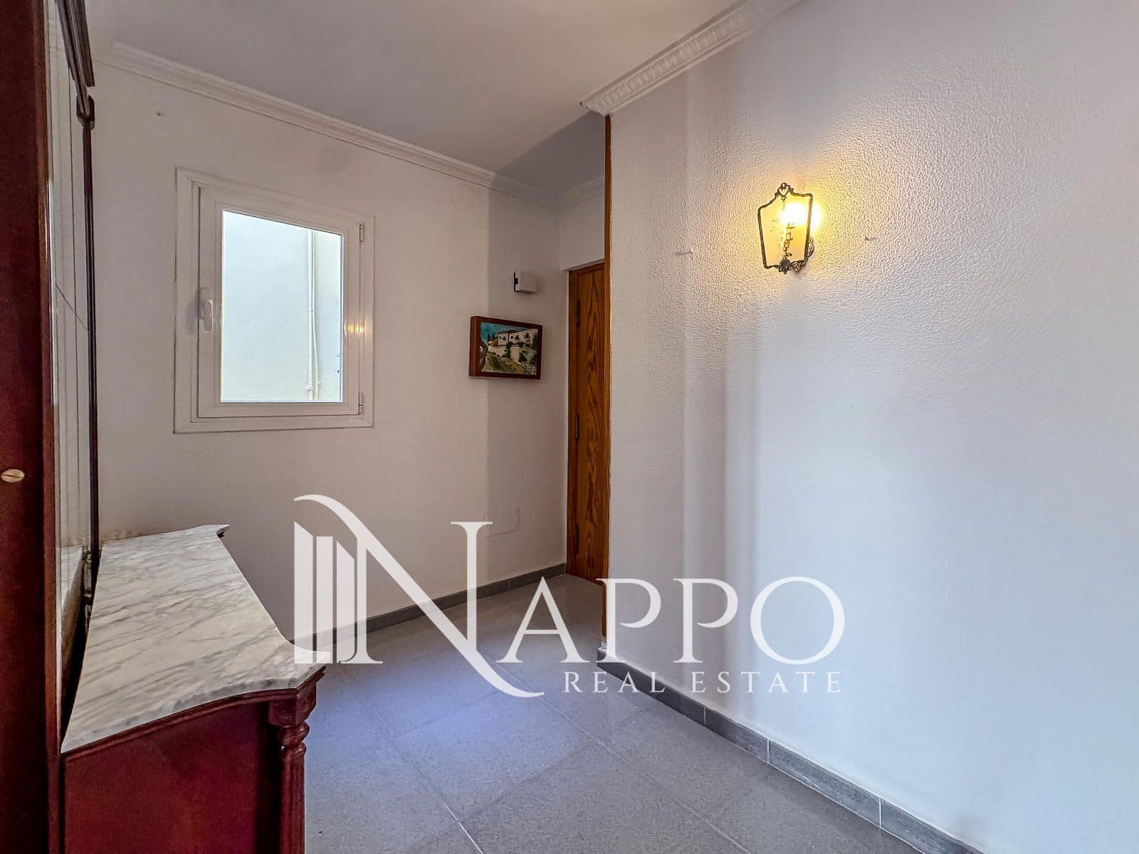 3 bedroom Flat for sale in Palma de Mallorca with garage - € 655,000 (Ref: 9715360)
