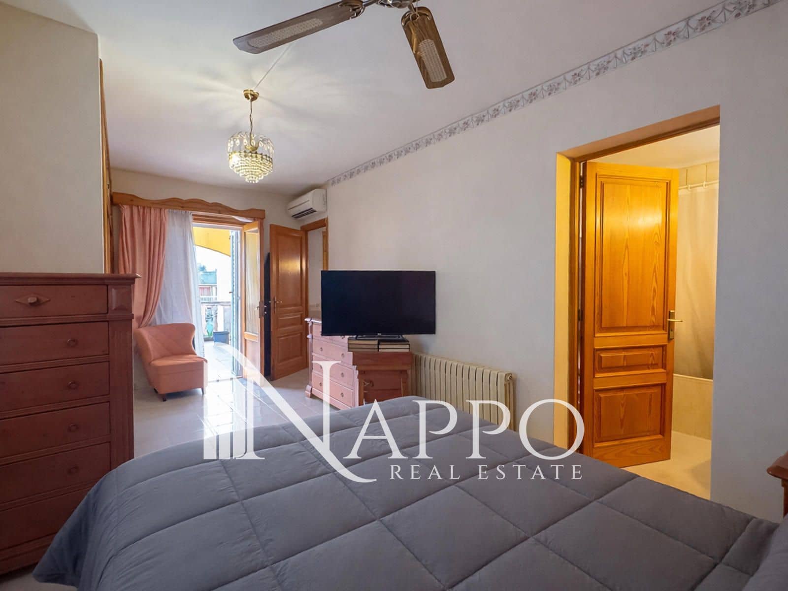 Chalet de 5 habitaciones en El Pont d'Inca / Es Pont d'Inca en venta con piscina garaje - 850.000 € (Ref: 9715471)