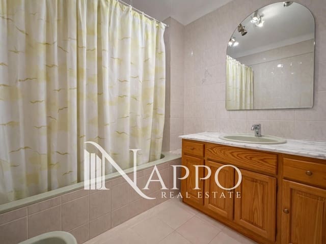 Chalet de 5 habitaciones en El Pont d'Inca / Es Pont d'Inca, Marratxí en venta con piscina garaje - 850.000 € (Ref: 9715471)