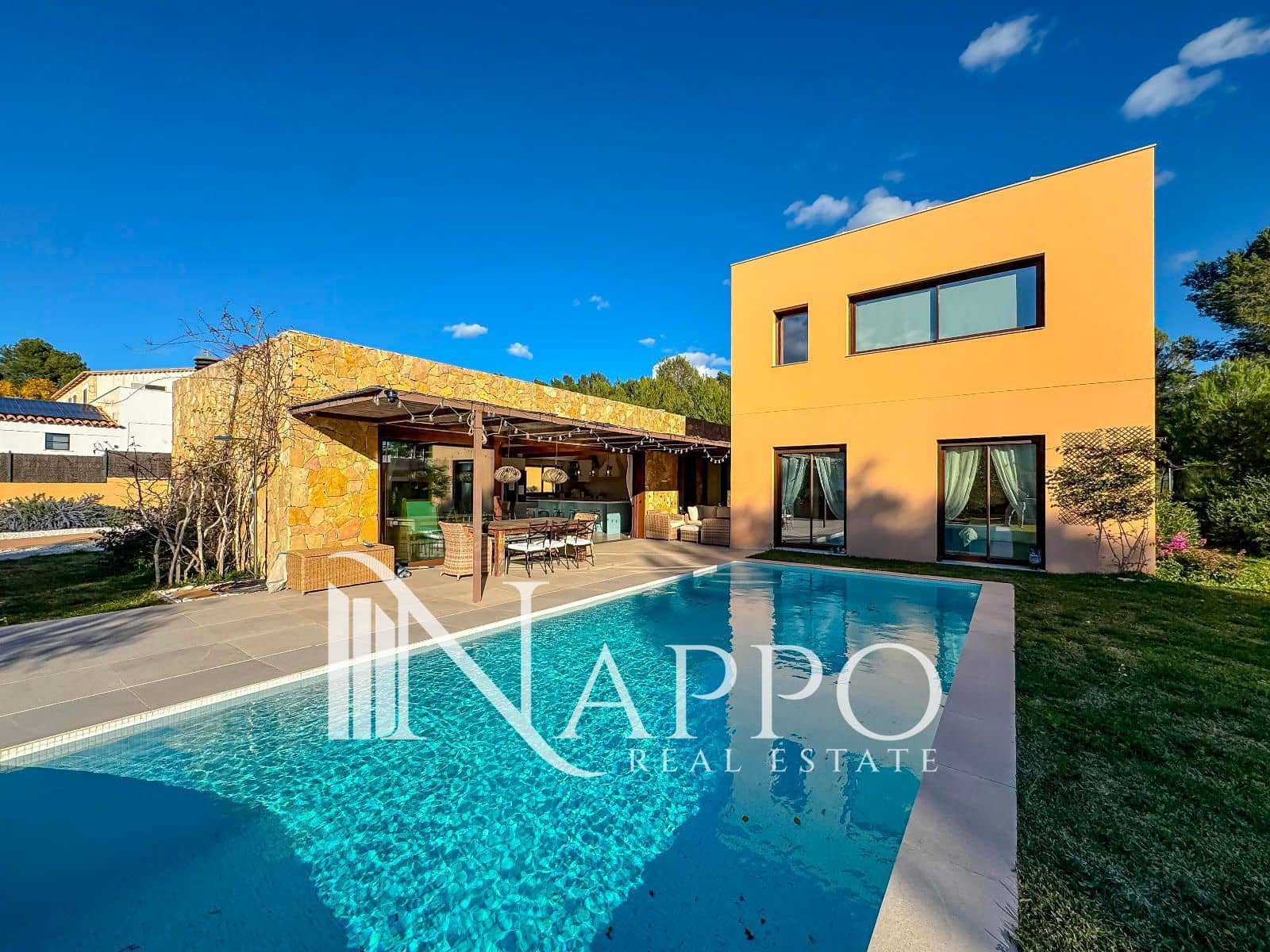 4 bedroom Villa for sale in Bunyola with pool garage - € 1,980,000 (Ref: 9715472)