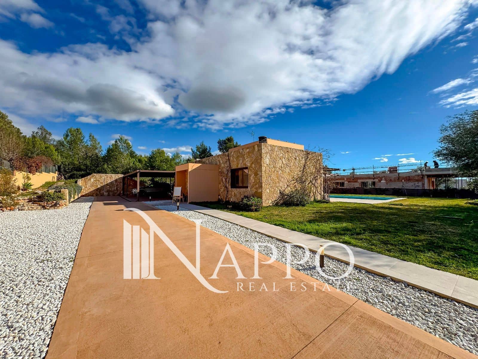 4 bedroom Villa for sale in Bunyola with pool garage - € 1,980,000 (Ref: 9715472)