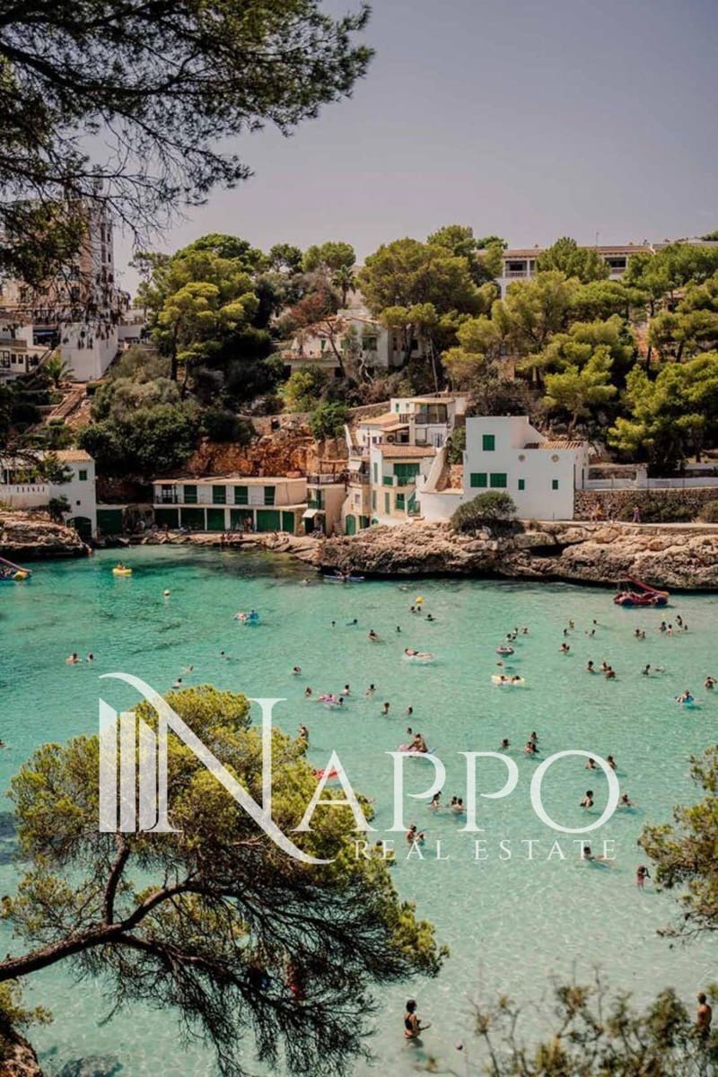 3 bedroom Penthouse for rent in Calvia with pool garage - € 4,000 (Ref: 9725130)