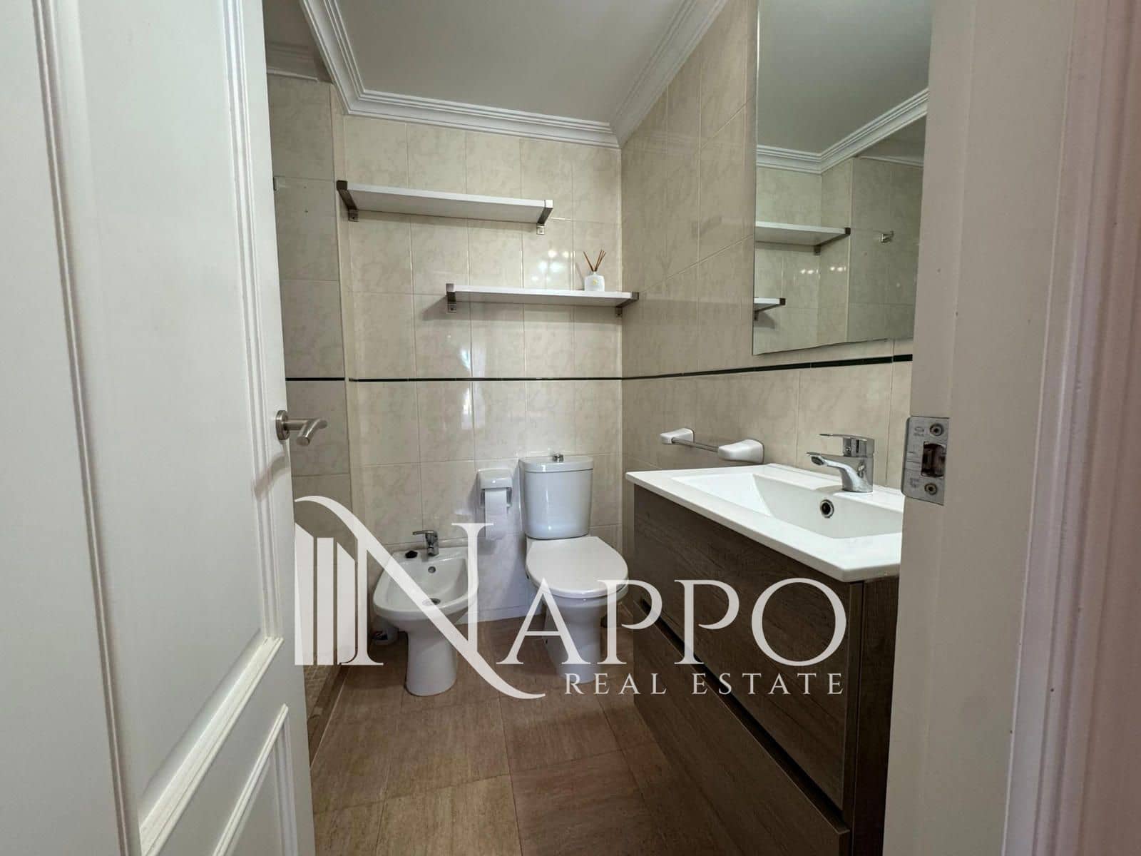 3 bedroom Flat for rent in Es Molinar / El Molinar with garage - € 1,900 (Ref: 9730916)