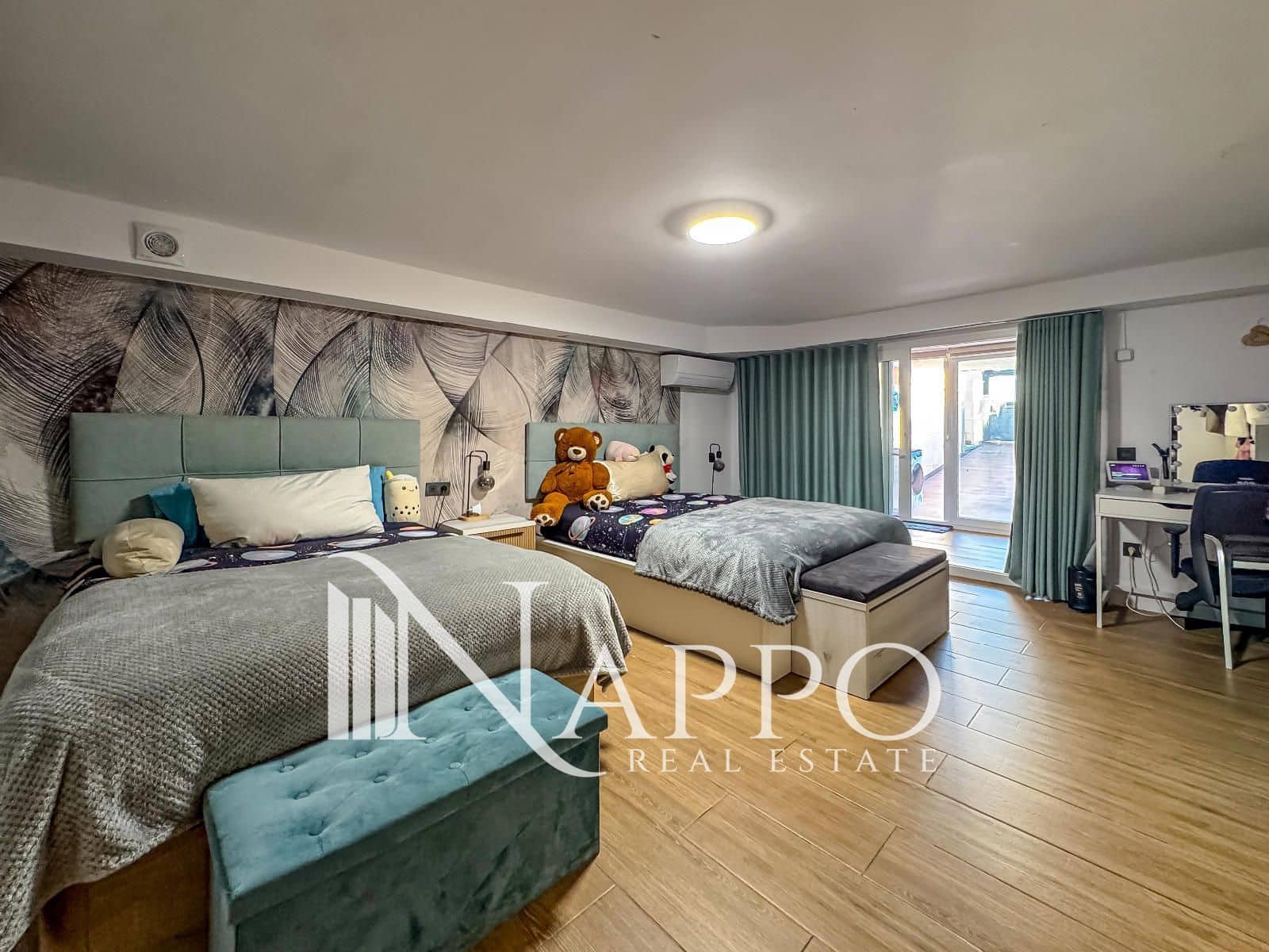 4 bedroom Townhouse for sale in Son Ferrer with pool garage - € 799,000 (Ref: 9730917)