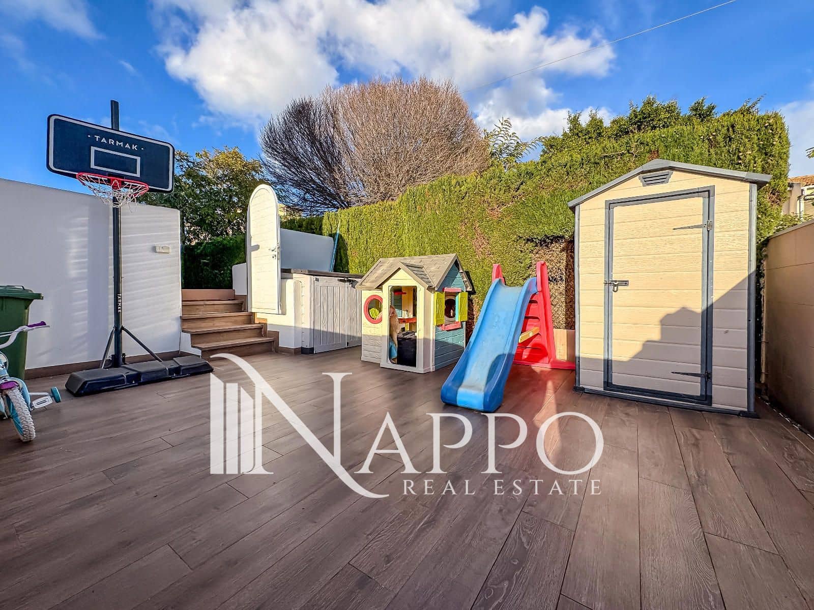 4 bedroom Townhouse for sale in Son Ferrer with pool garage - € 799,000 (Ref: 9730917)