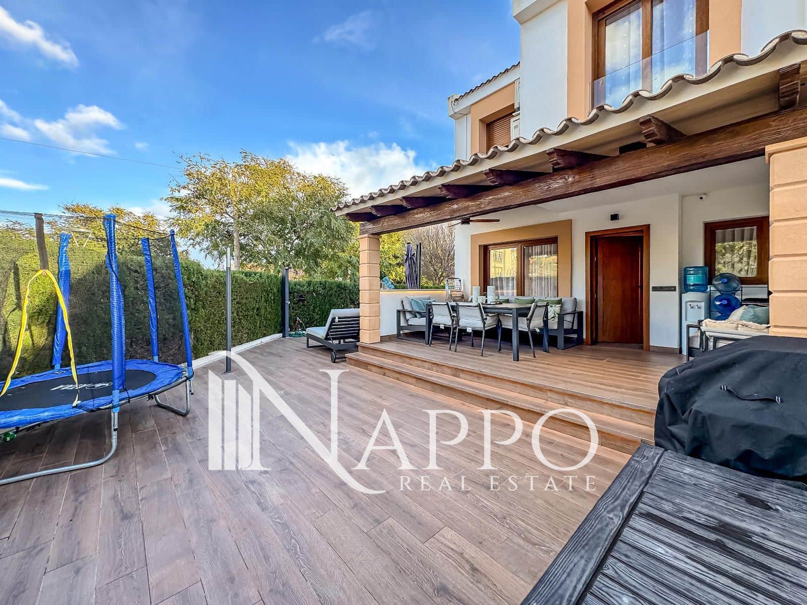 4 bedroom Townhouse for sale in Son Ferrer with pool garage - € 799,000 (Ref: 9730917)