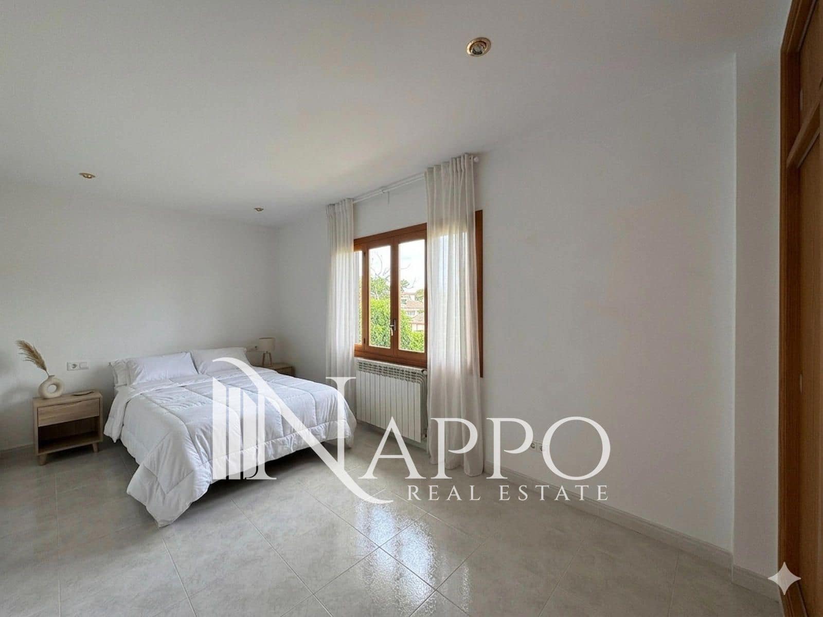 4 slaapkamer Villa te koop in Colonia de Sant Jordi met garage - € 1.350.000 (Ref: 9733610)