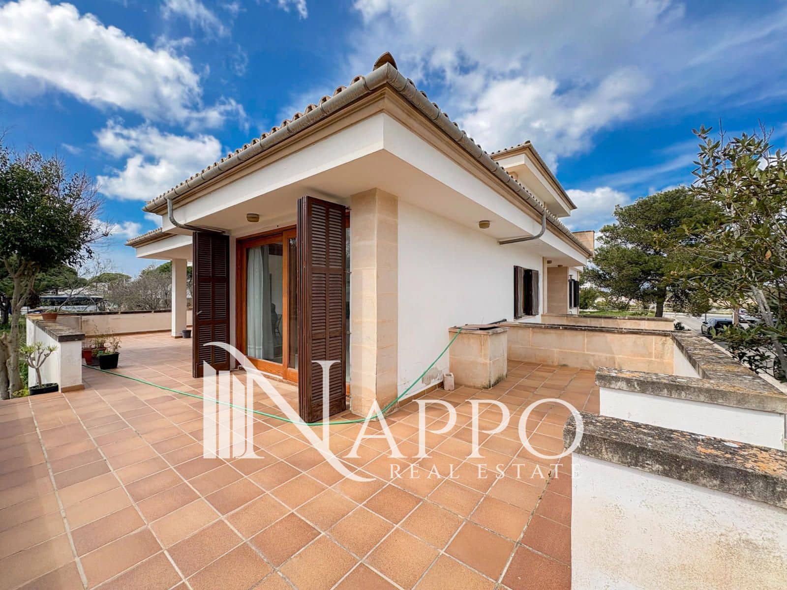 4 slaapkamer Villa te koop in Colonia de Sant Jordi met garage - € 1.350.000 (Ref: 9733610)