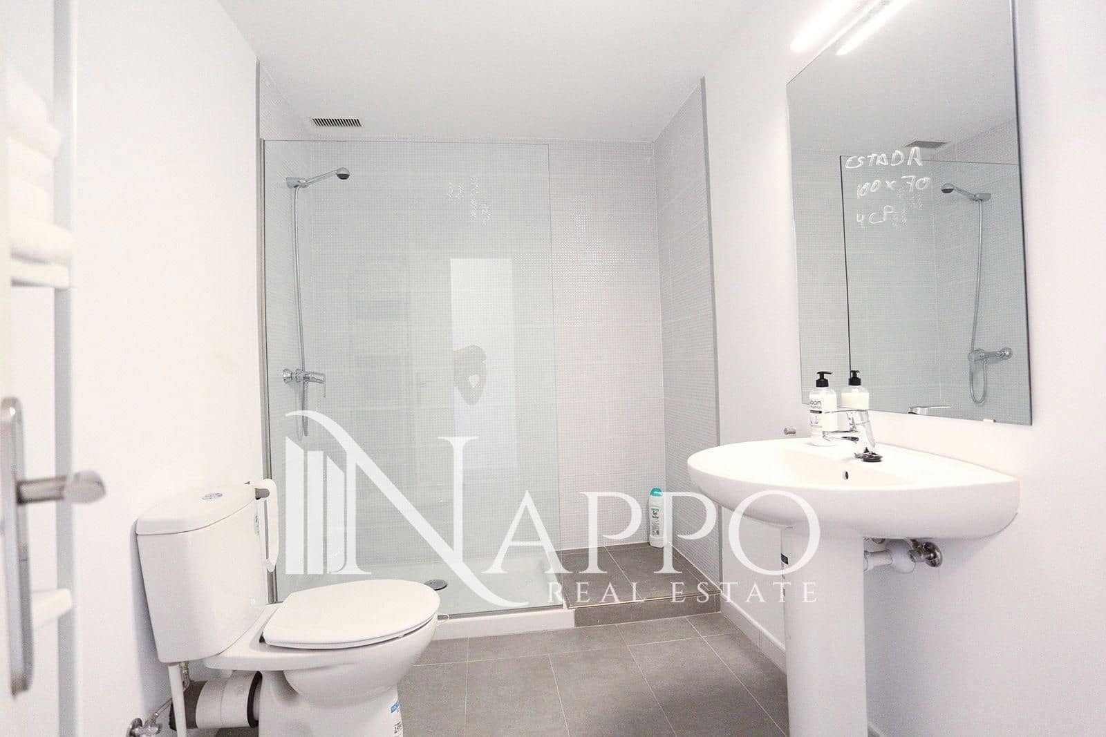 1 bedroom Penthouse for rent in Calvia with pool - € 1,975 (Ref: 9733915)