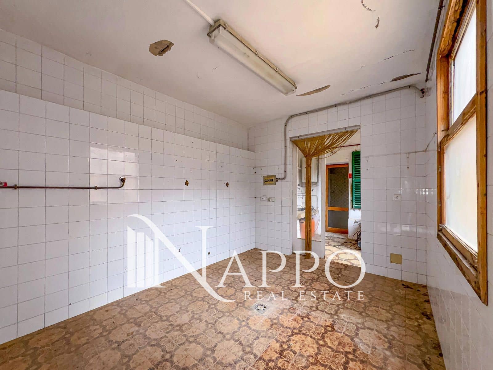 Bar/Restaurante de 10 habitaciones en Andratx en venta con piscina garaje - 799.000 € (Ref: 9736146)