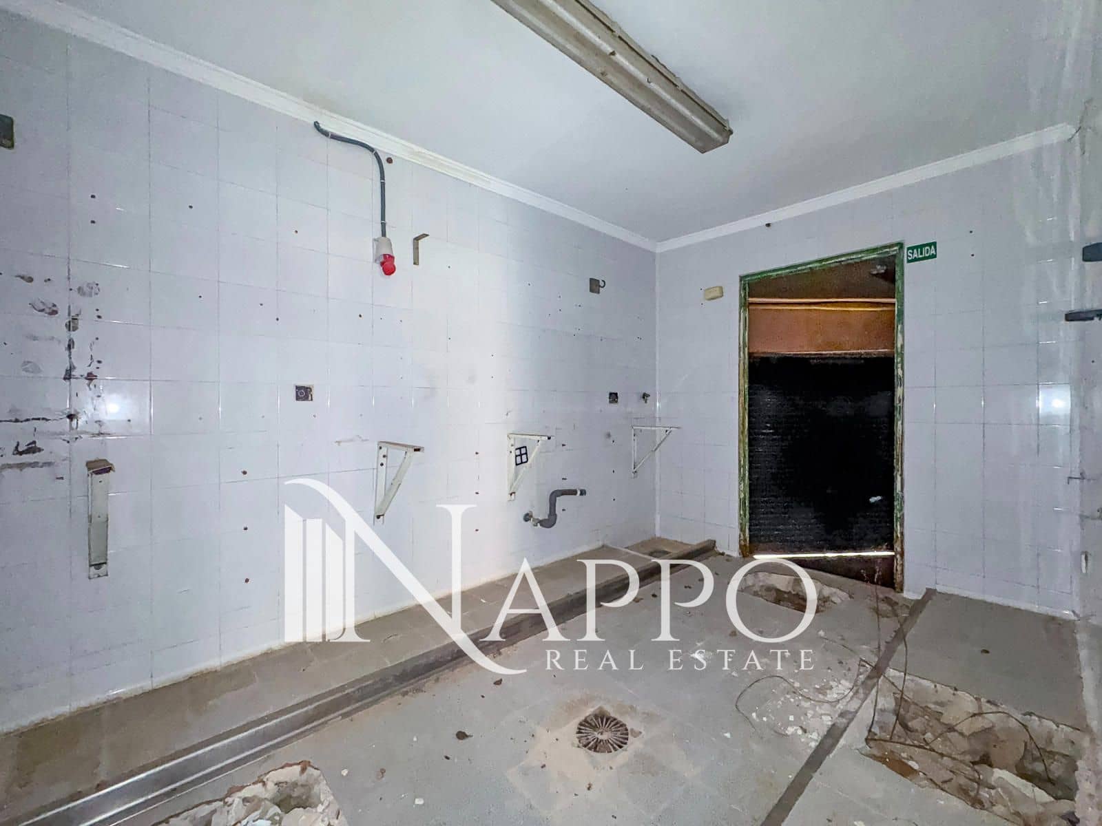 Bar/Restaurante de 10 habitaciones en Andratx en venta con piscina garaje - 799.000 € (Ref: 9736146)