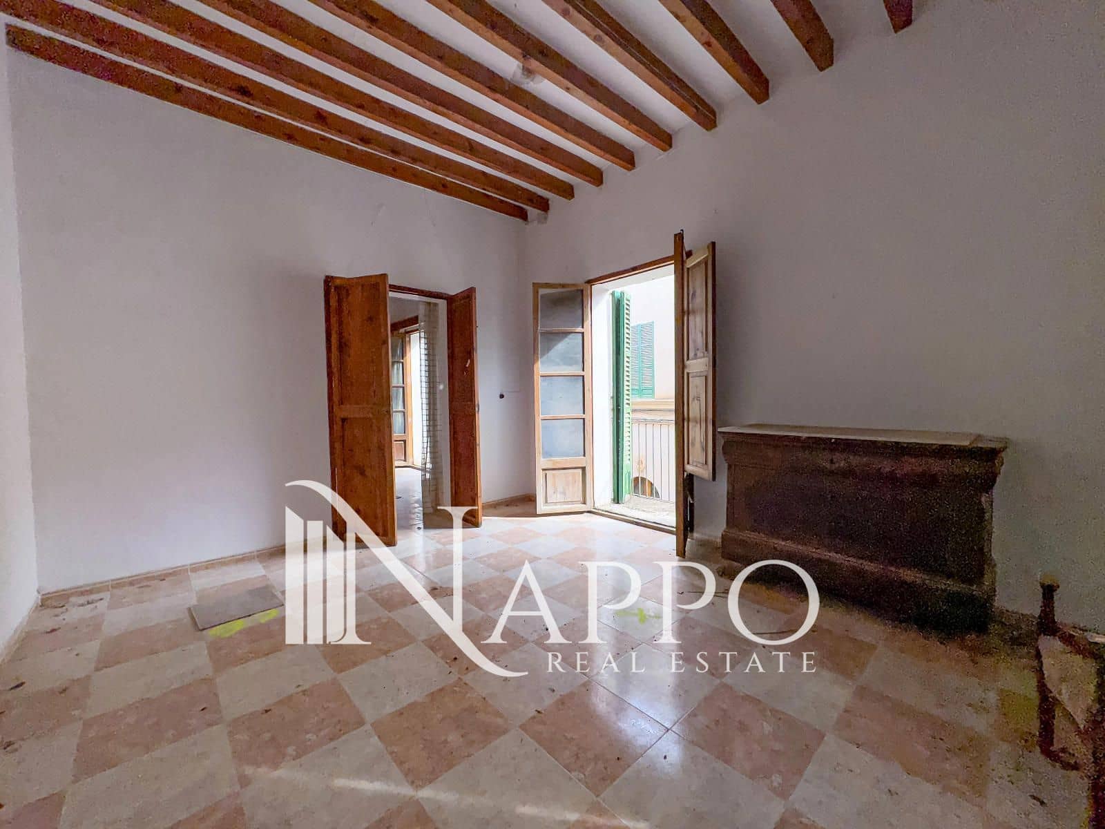 Bar/Restaurante de 10 habitaciones en Andratx en venta con piscina garaje - 799.000 € (Ref: 9736146)