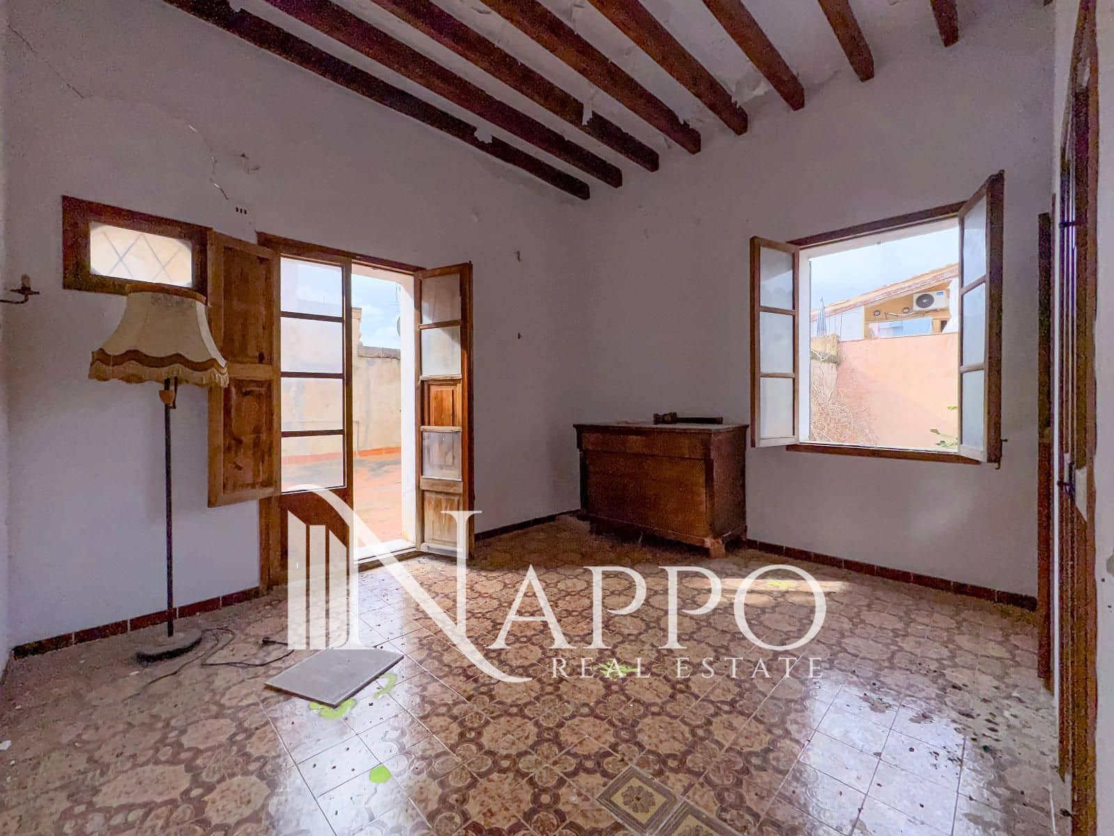 Bar/Restaurante de 10 habitaciones en Andratx en venta con piscina garaje - 799.000 € (Ref: 9736146)