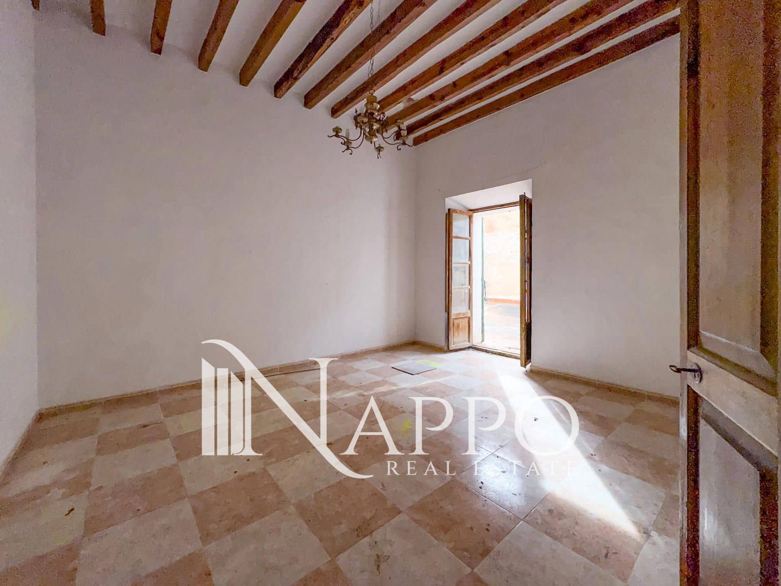 Bar/Restaurante de 10 habitaciones en Andratx en venta con piscina garaje - 799.000 € (Ref: 9736146)