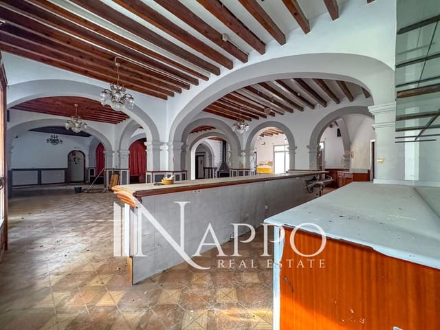 Bar/Restaurante de 10 habitaciones en Andratx en venta con piscina garaje - 799.000 € (Ref: 9736146)