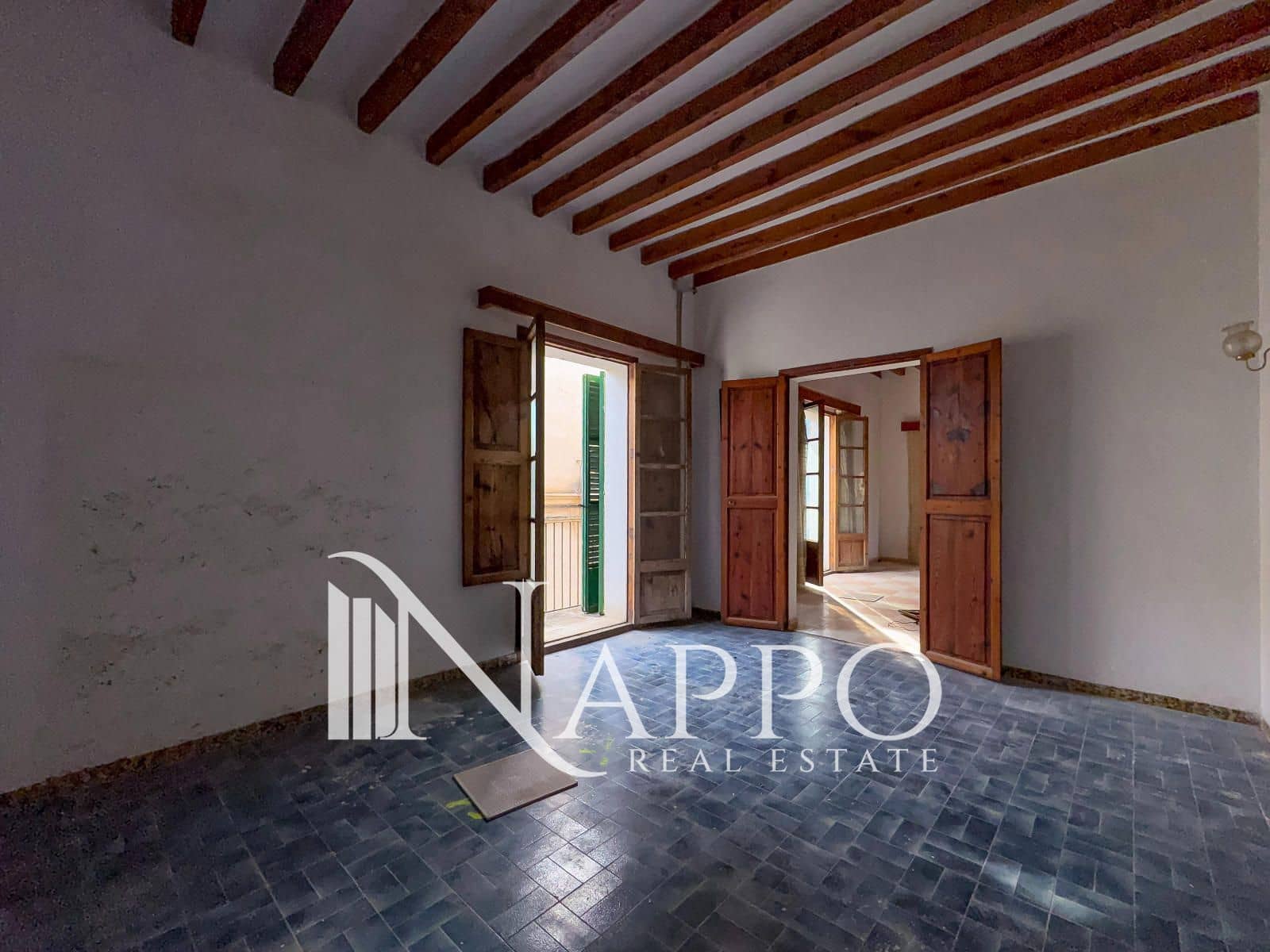 Bar/Restaurante de 10 habitaciones en Andratx en venta con piscina garaje - 799.000 € (Ref: 9736146)