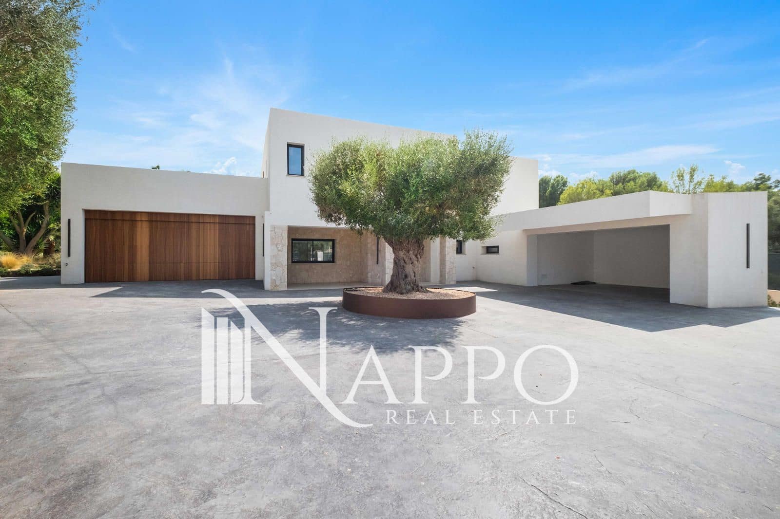 6 bedroom Villa for rent in Santa Ponsa with pool garage - € 19,000 (Ref: 9736147)