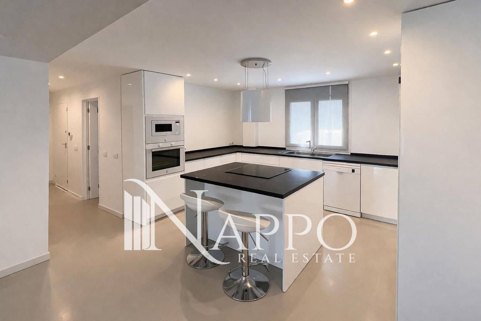 5 quarto Casa em Banda para arrendar em Palma de Mallorca - 2 600 € (Ref: 9737698)