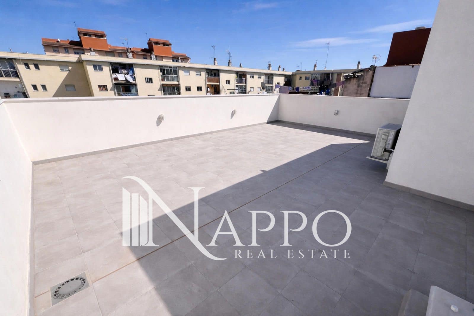 5 quarto Casa em Banda para arrendar em Palma de Mallorca - 2 600 € (Ref: 9737698)