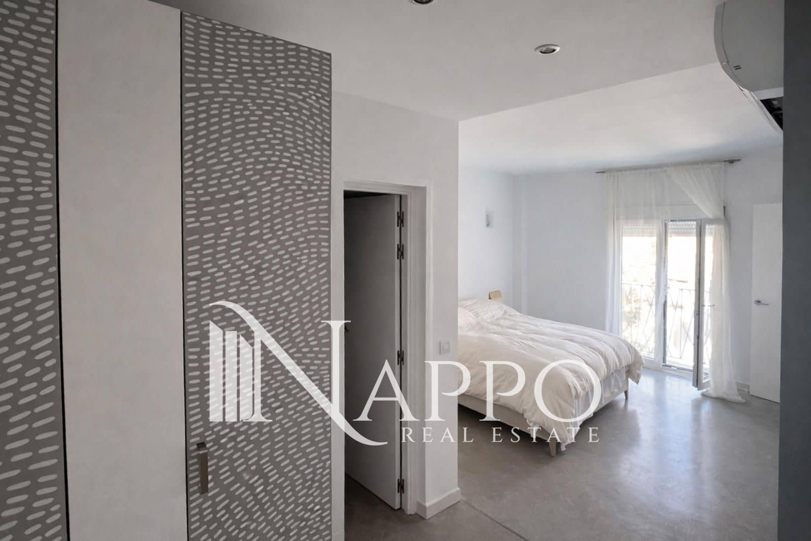 5 quarto Casa em Banda para arrendar em Palma de Mallorca - 2 600 € (Ref: 9737698)