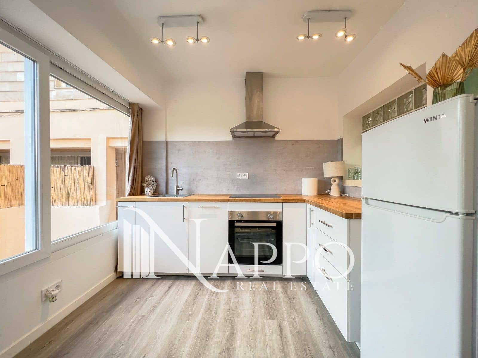 3 bedroom Flat for sale in Cala Mayor with pool - € 425,000 (Ref: 9739256)