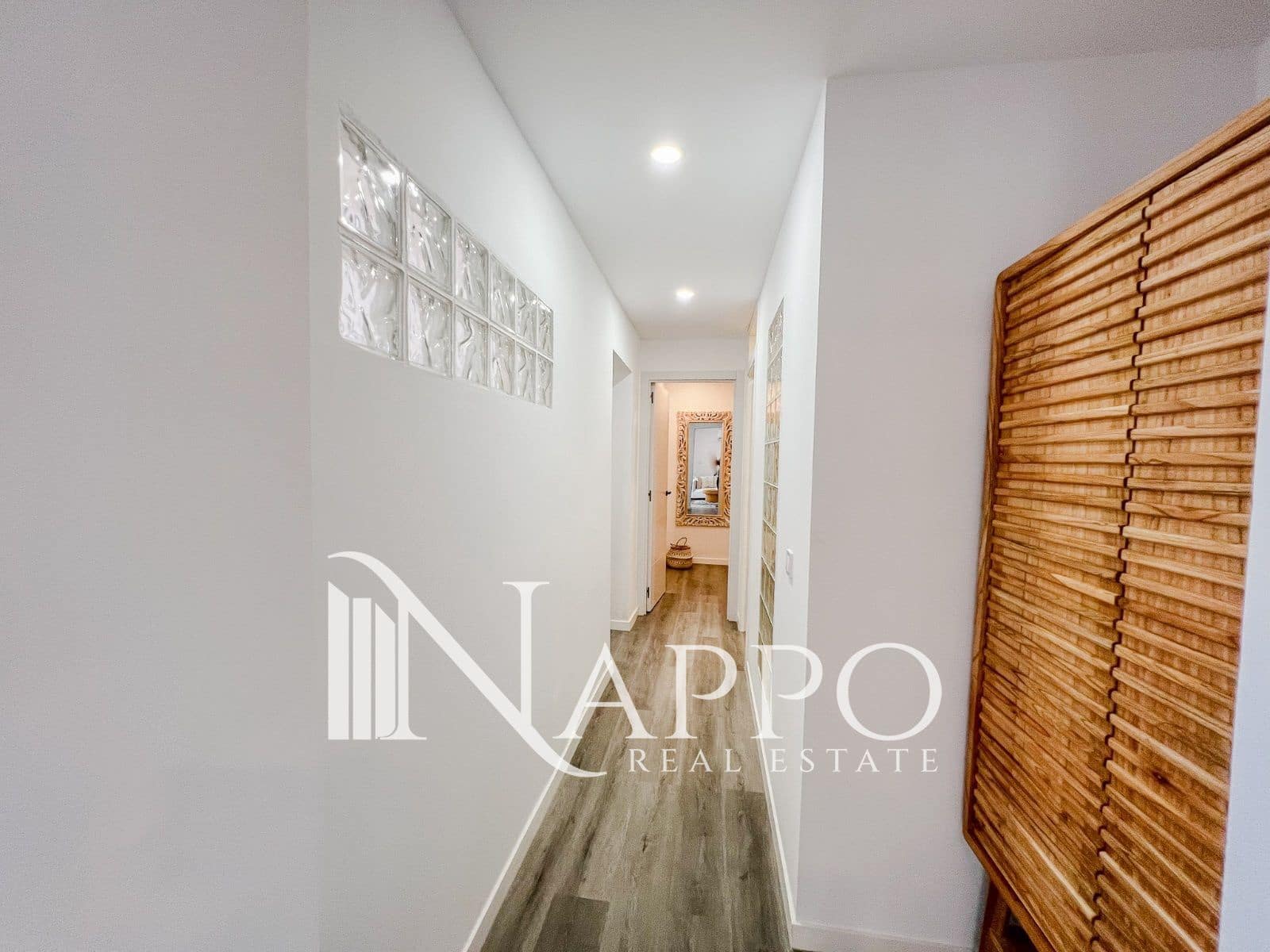 3 bedroom Flat for sale in Cala Mayor with pool - € 425,000 (Ref: 9739256)