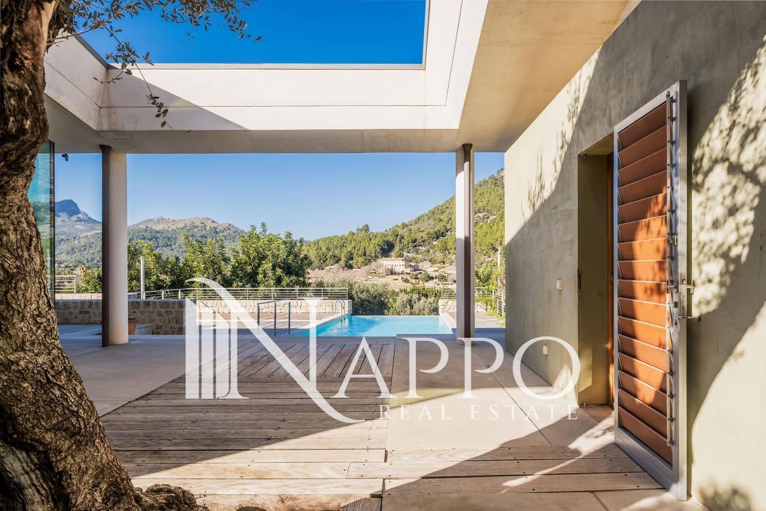 5 bedroom Villa for rent in Pollensa / Pollenca with pool - € 20,000 (Ref: 9740090)