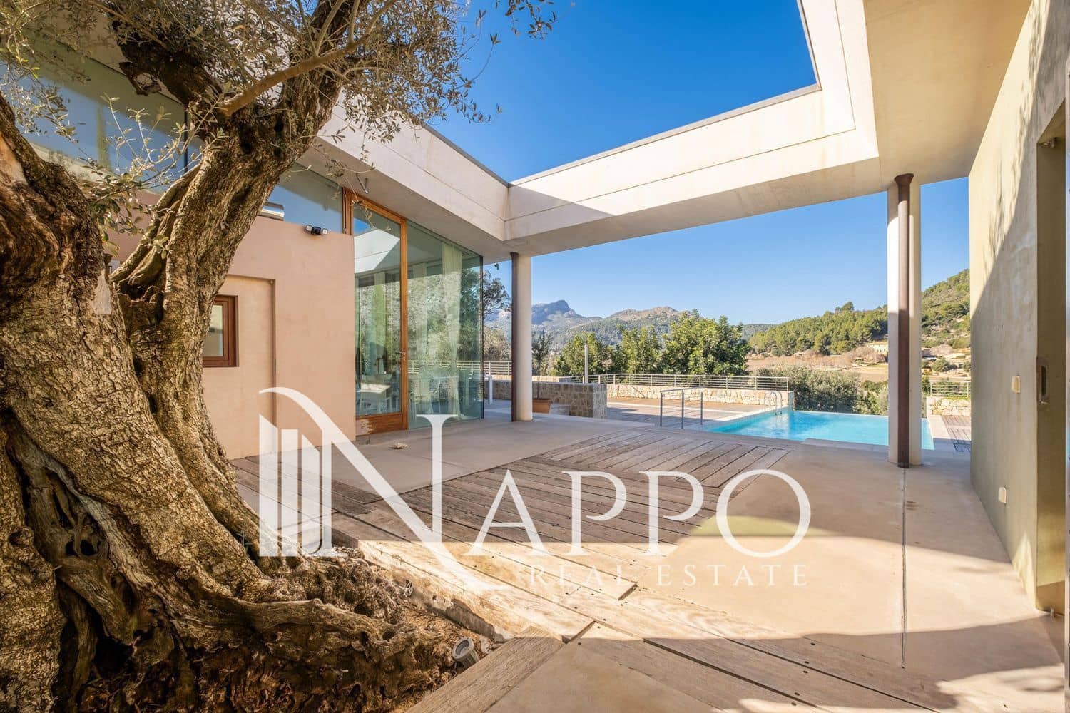 5 bedroom Villa for rent in Pollensa / Pollenca with pool - € 20,000 (Ref: 9740090)