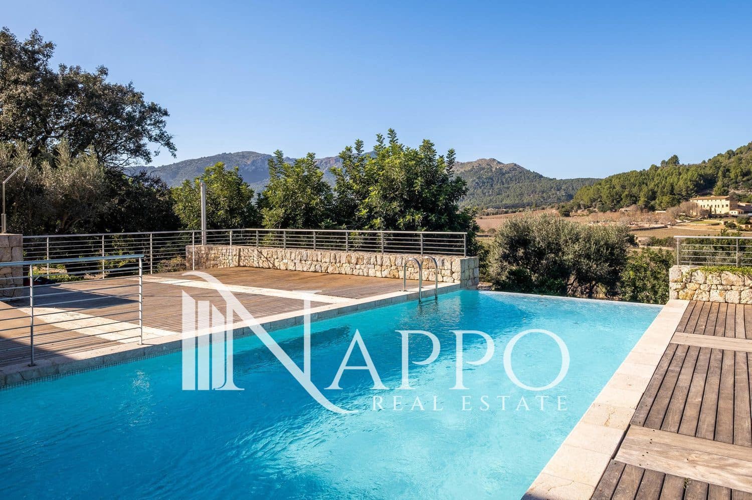 5 bedroom Villa for rent in Pollensa / Pollenca with pool - € 20,000 (Ref: 9740090)