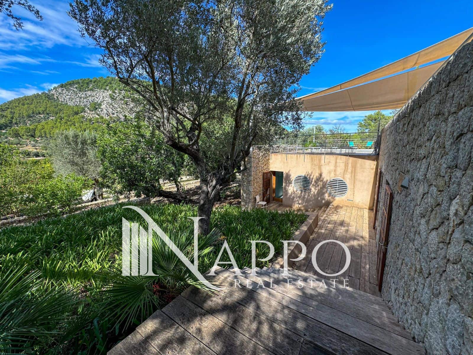 5 bedroom Villa for rent in Pollensa / Pollenca with pool - € 20,000 (Ref: 9740090)