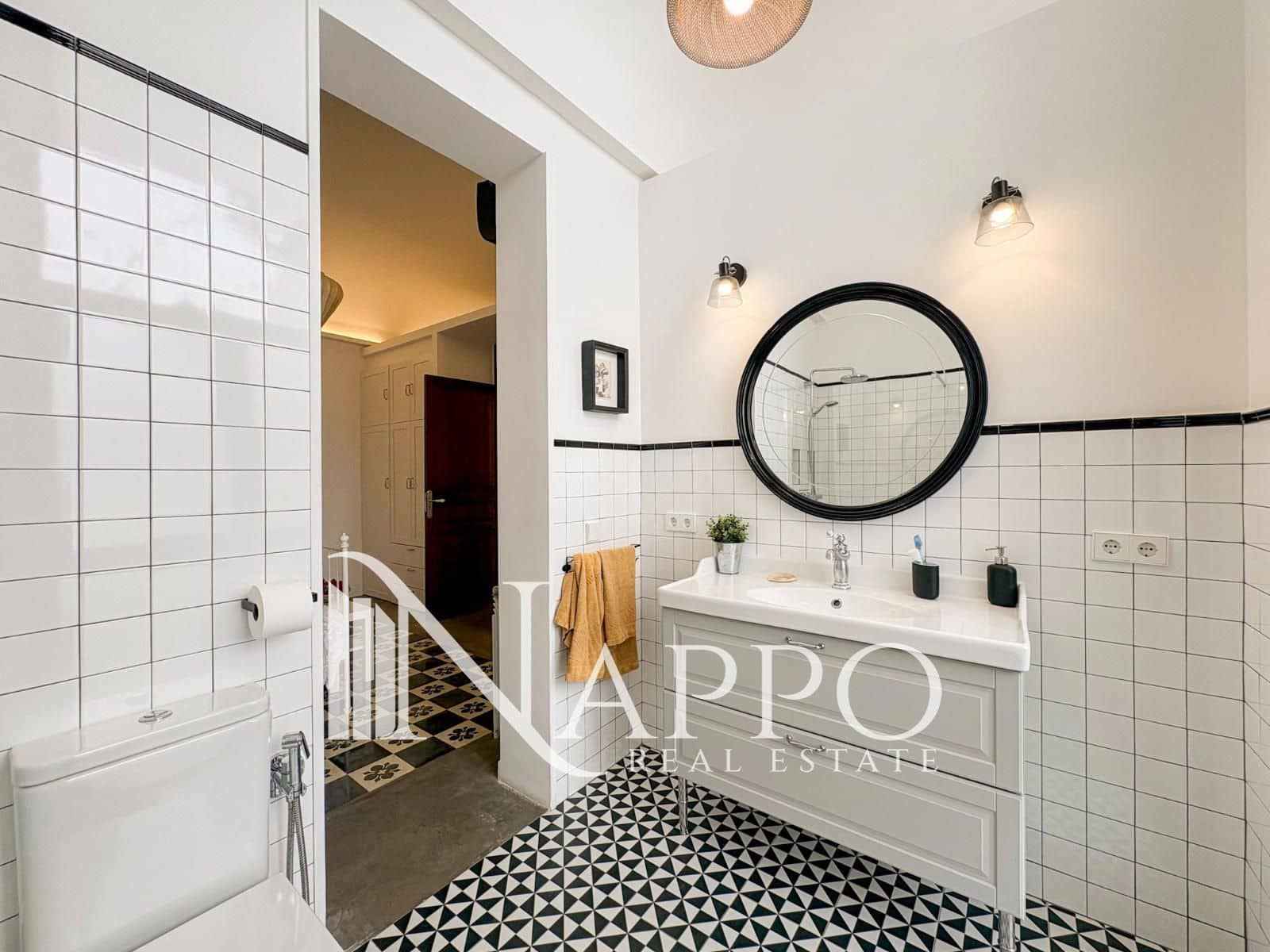 3 bedroom Flat for rent in Palma de Mallorca - € 2,490 (Ref: 9747189)