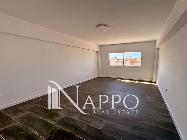 Ático de 2 habitaciones en Plaça de Toros, Palma de Mallorca en venta - 389.000 € (Ref: 9750887)