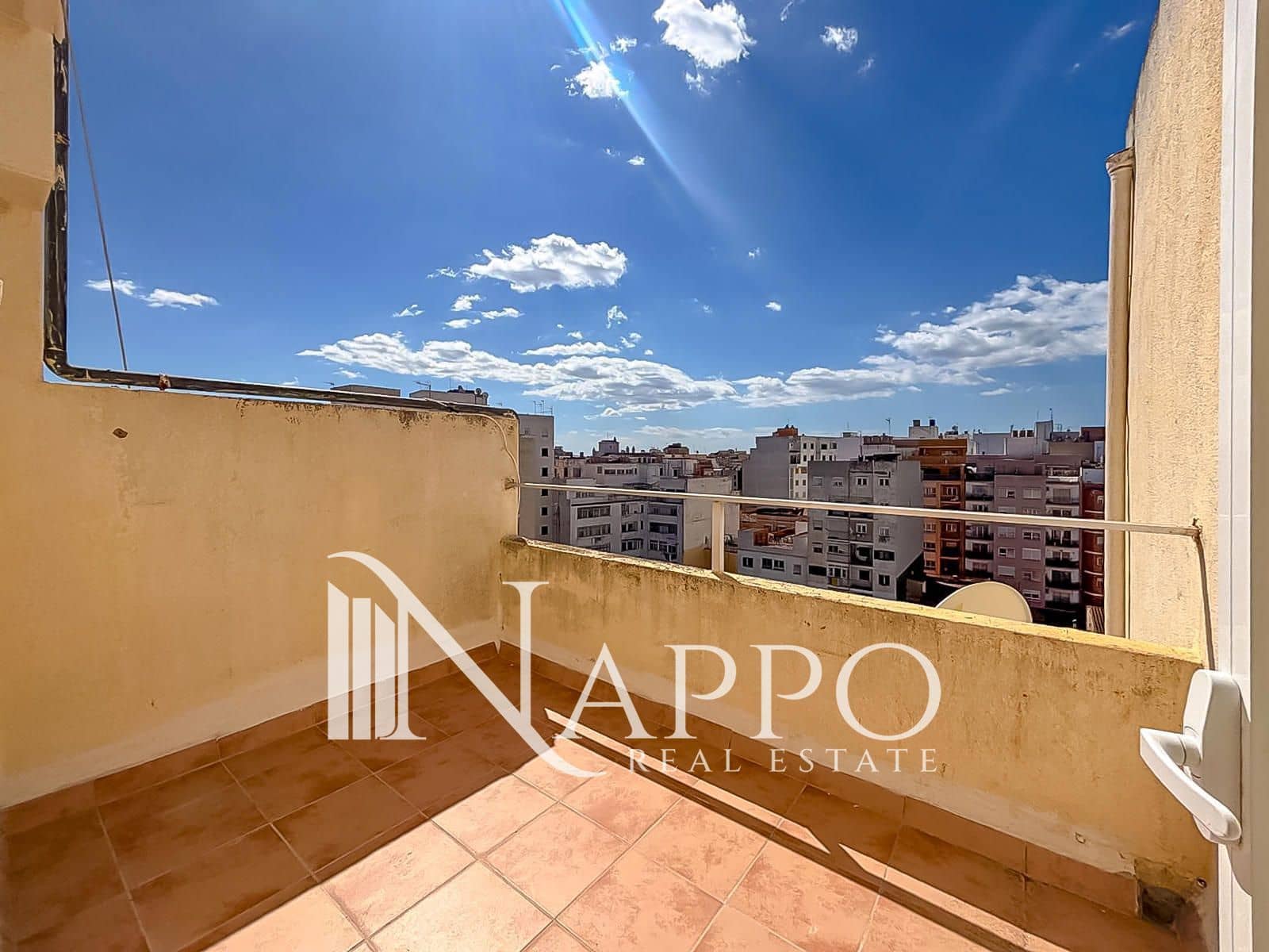 Ático de 2 habitaciones en Palma de Mallorca en venta - 389.000 € (Ref: 9750887)