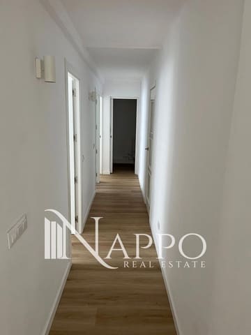 3 bedroom Flat for rent in Foners, Palma de Mallorca - € 2,000 (Ref: 9750889)