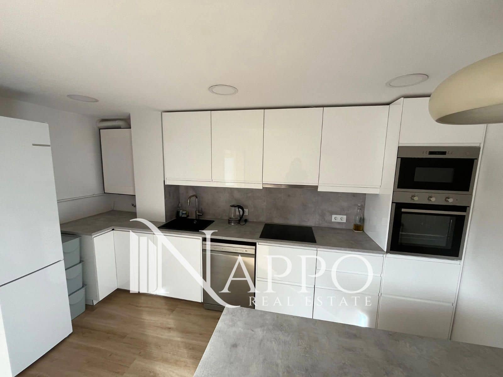 3 bedroom Flat for rent in Palma de Mallorca - € 2,000 (Ref: 9750889)