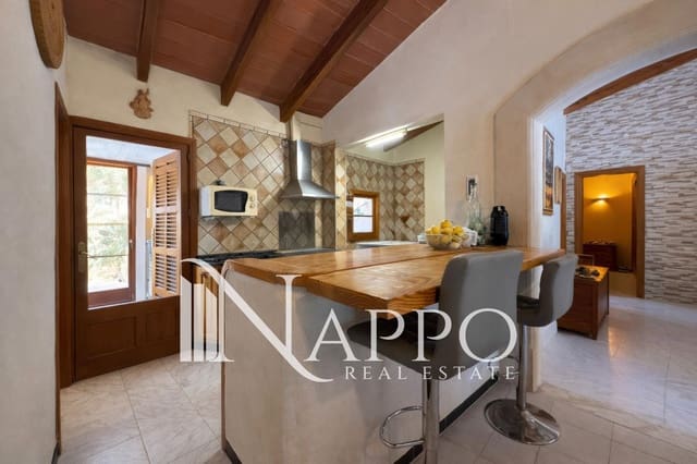 4 soverom Villa til salgs i Santanyí med garasje - € 895 000 (Ref: 9756722)