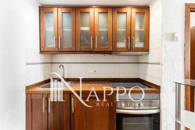 1 makuuhuone Asunto vuokrattavana paikassa Magalluf, Calvià mukana uima-altaan 
autotalli - 2 500 € (Ref: 9756723)