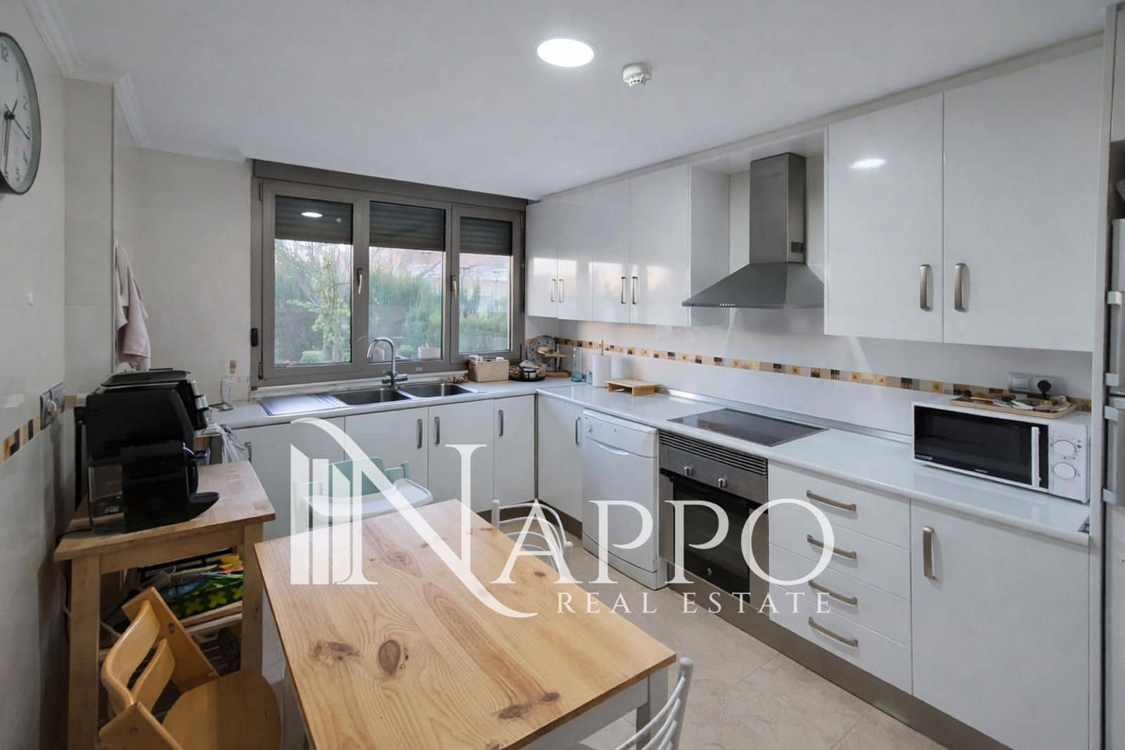 4 sovrum Lägenhet till salu i Albacete stad med garage - 415 000 € (Ref: 9757790)