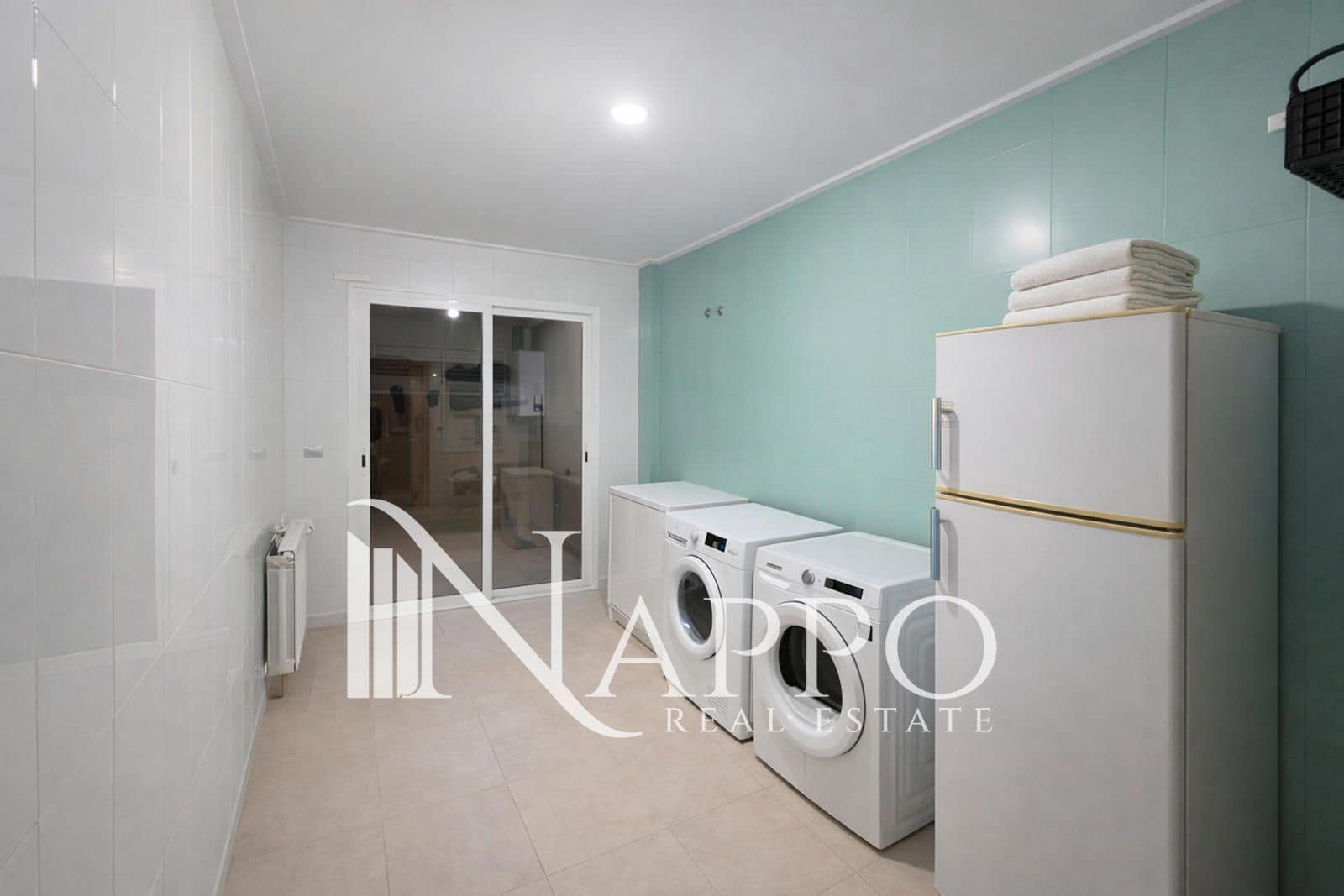 4 sovrum Lägenhet till salu i Albacete stad med garage - 415 000 € (Ref: 9757790)