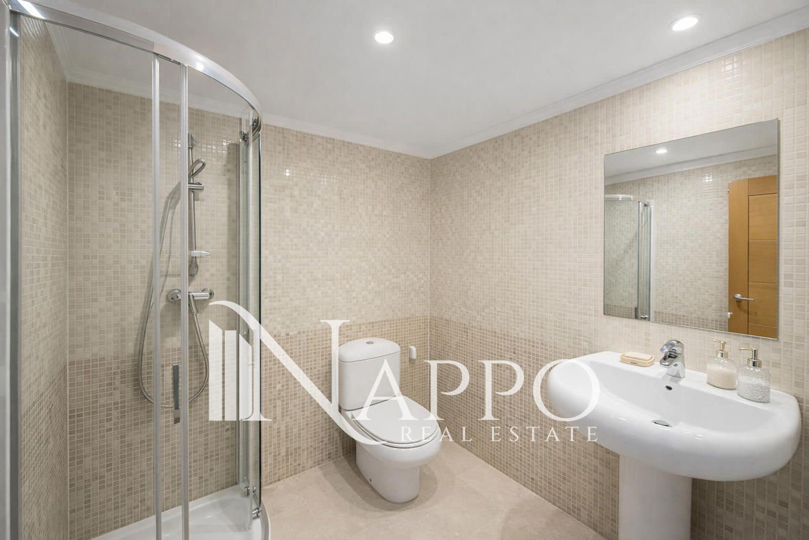 4 sovrum Lägenhet till salu i Albacete stad med garage - 415 000 € (Ref: 9757790)