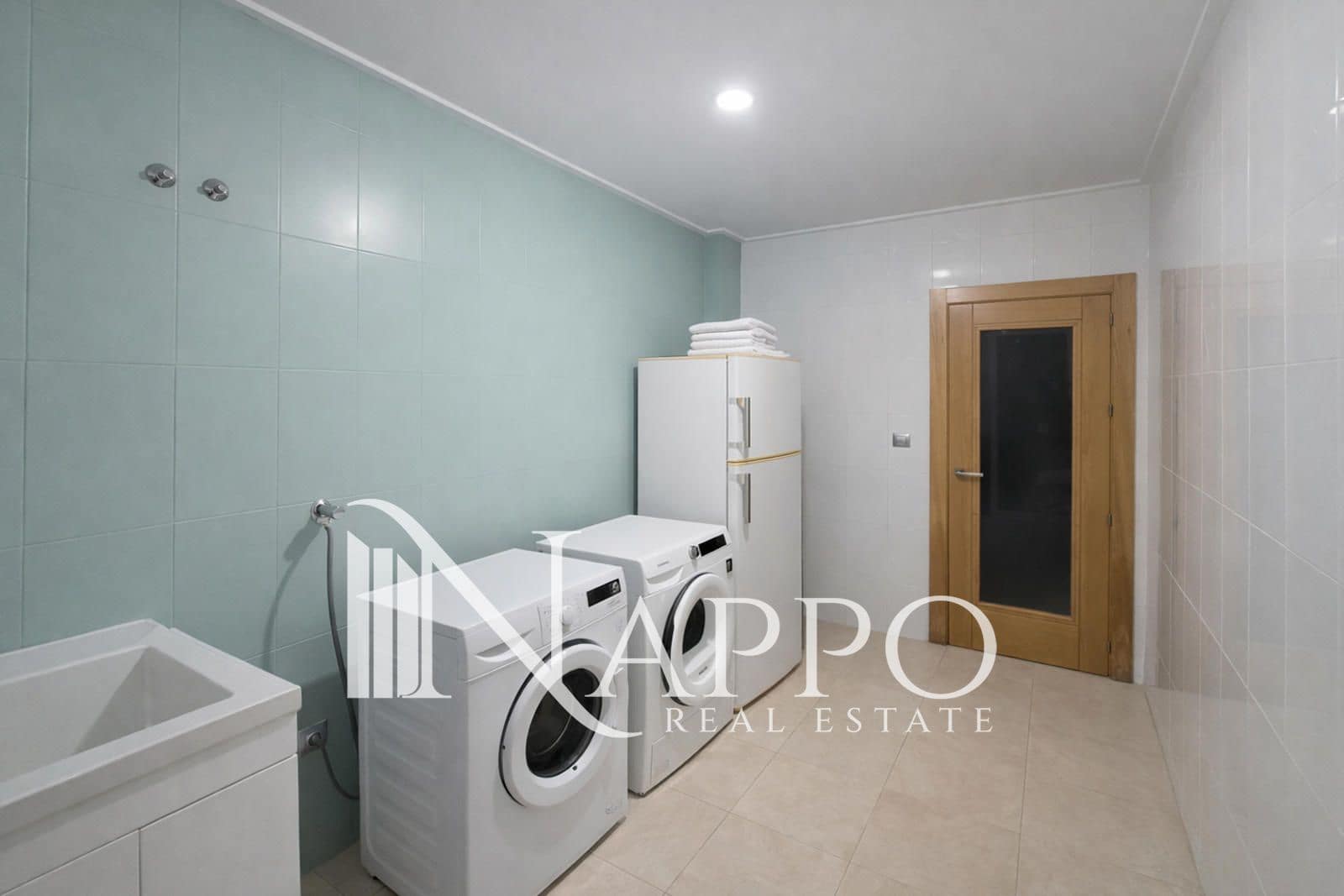 4 sovrum Lägenhet till salu i Albacete stad med garage - 415 000 € (Ref: 9757790)