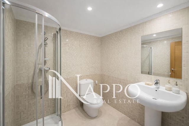 4 sovrum Lägenhet till salu i Albacete stad med garage - 415 000 € (Ref: 9757790)