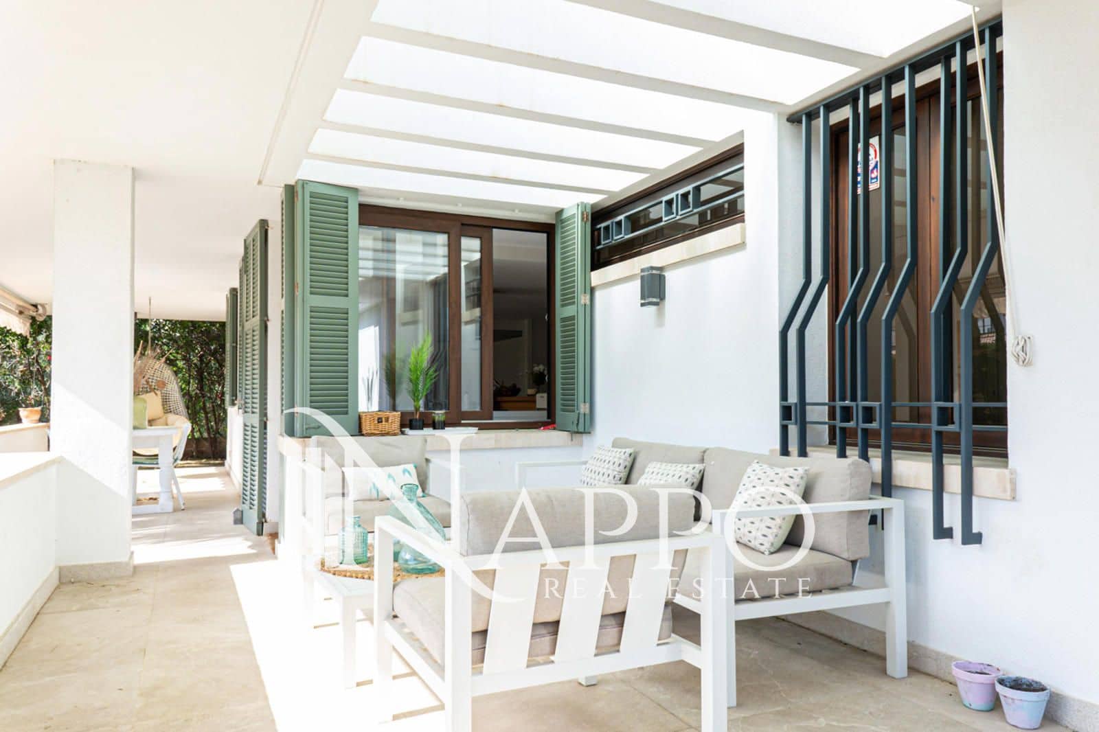 5 soveværelse Villa til leje i Palma de Mallorca med swimmingpool garage - € 20.000 (Ref: 9768977)