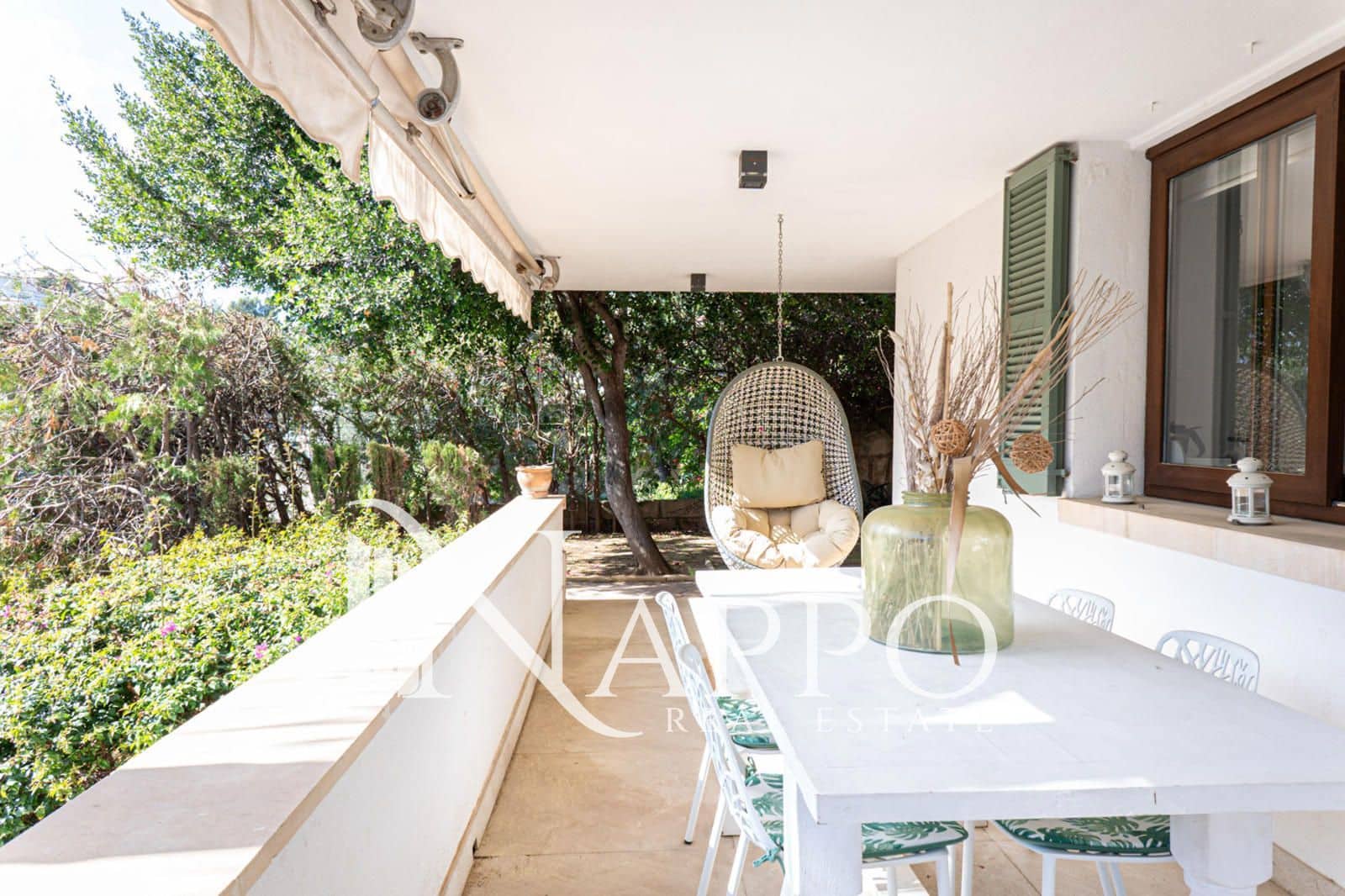 5 soveværelse Villa til leje i Palma de Mallorca med swimmingpool garage - € 20.000 (Ref: 9768977)