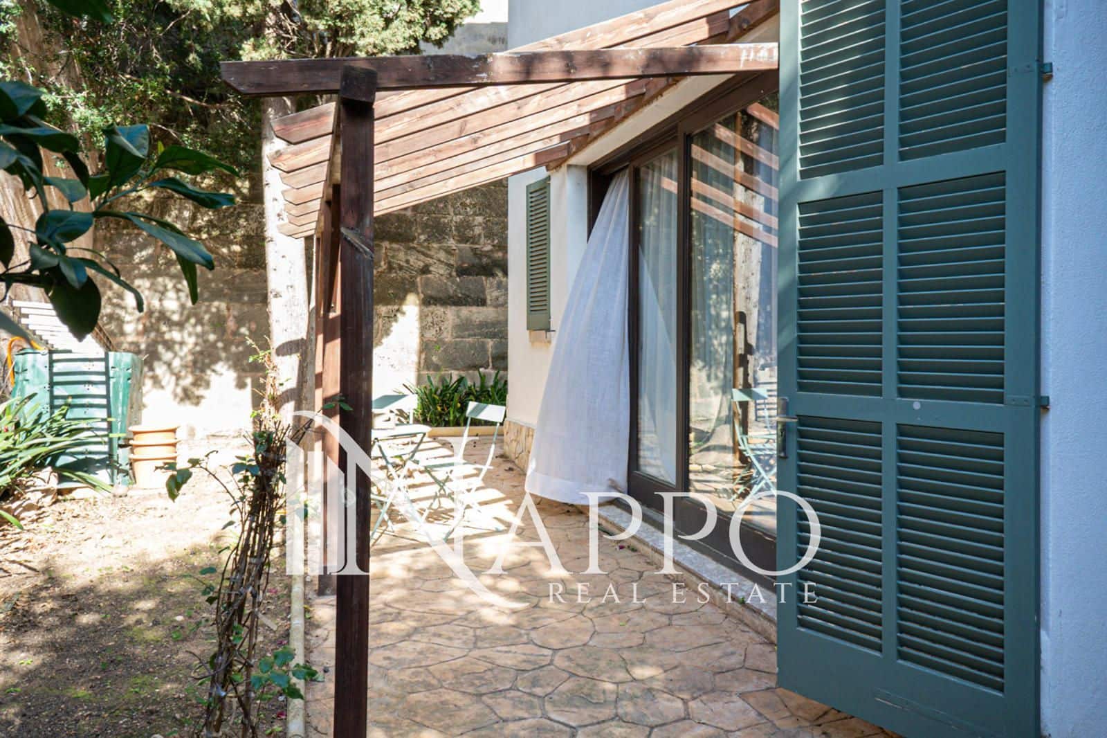 5 soveværelse Villa til leje i Palma de Mallorca med swimmingpool garage - € 20.000 (Ref: 9768977)